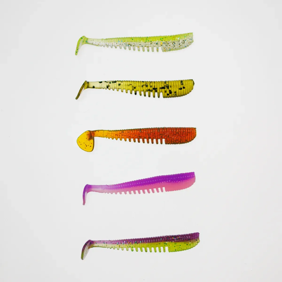 Shread 50mm – Rebrasti Šed sa Jakom Vibracijom — Rebrastа silikonska varalica sa aktivnim paddle repom